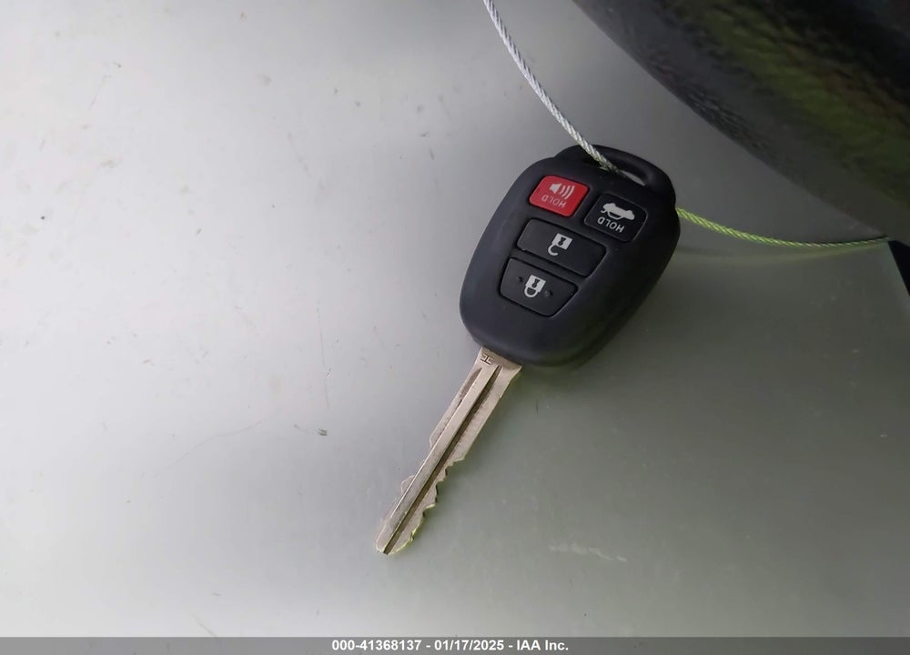 2017 TOYOTA COROLLA LE VIN: 5YFBURHE1HP714562