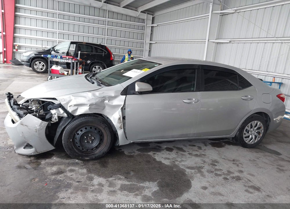 2017 TOYOTA COROLLA LE VIN: 5YFBURHE1HP714562