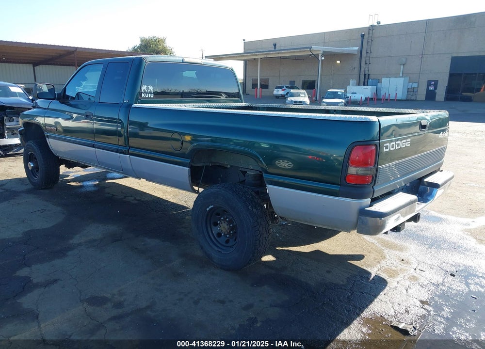 2001 DODGE RAM 2500 ST VIN: 1B7KF23651J232513