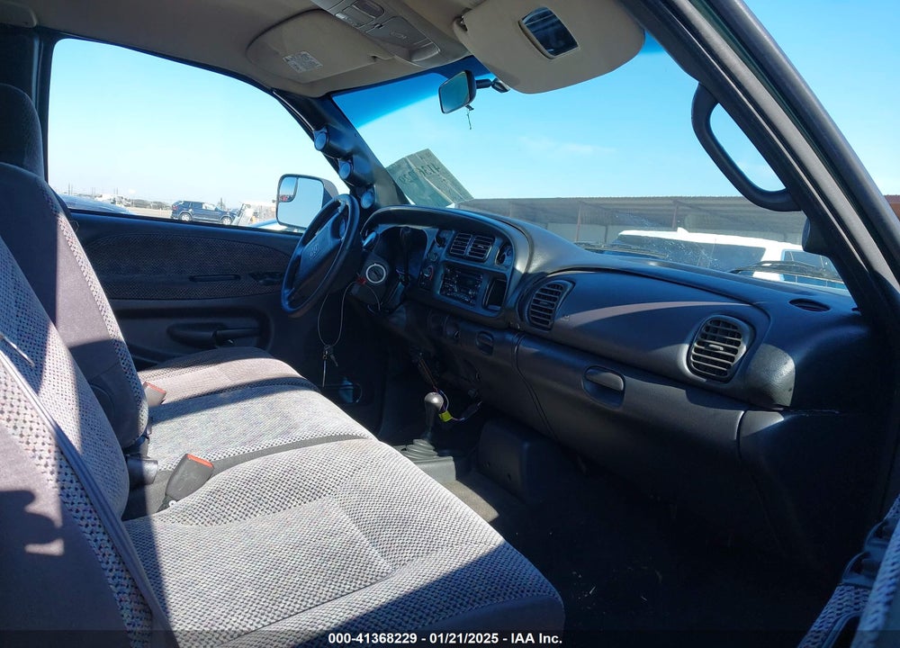 2001 DODGE RAM 2500 ST VIN: 1B7KF23651J232513