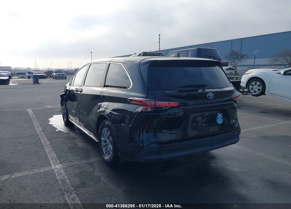 2022 TOYOTA SIENNA LE VIN: 5TDKRKECXNS097242