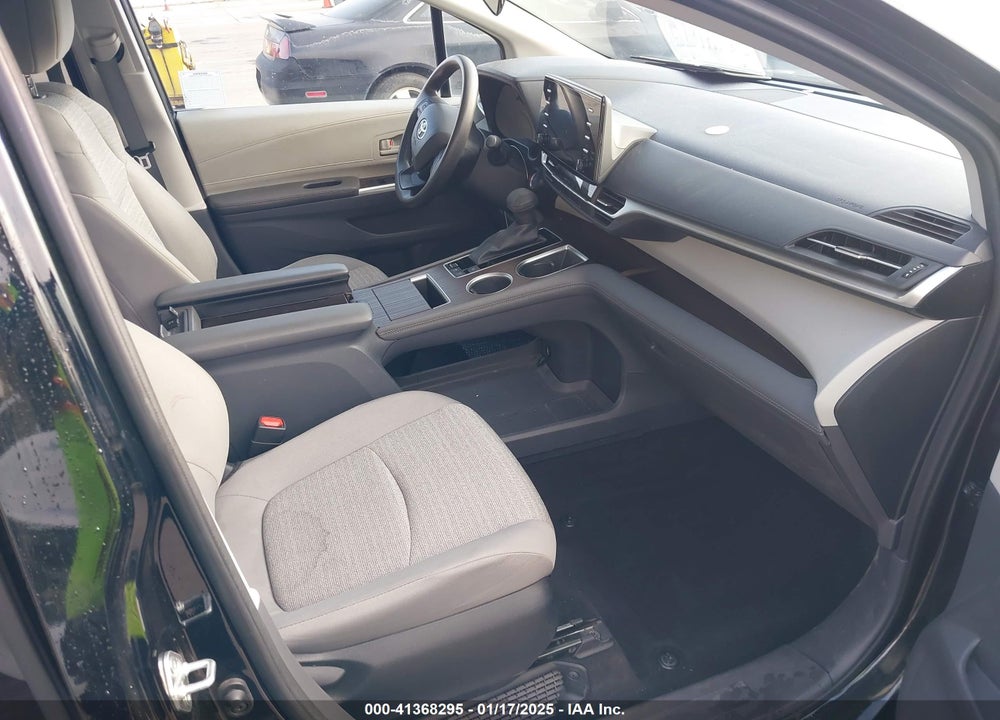 2022 TOYOTA SIENNA LE VIN: 5TDKRKECXNS097242