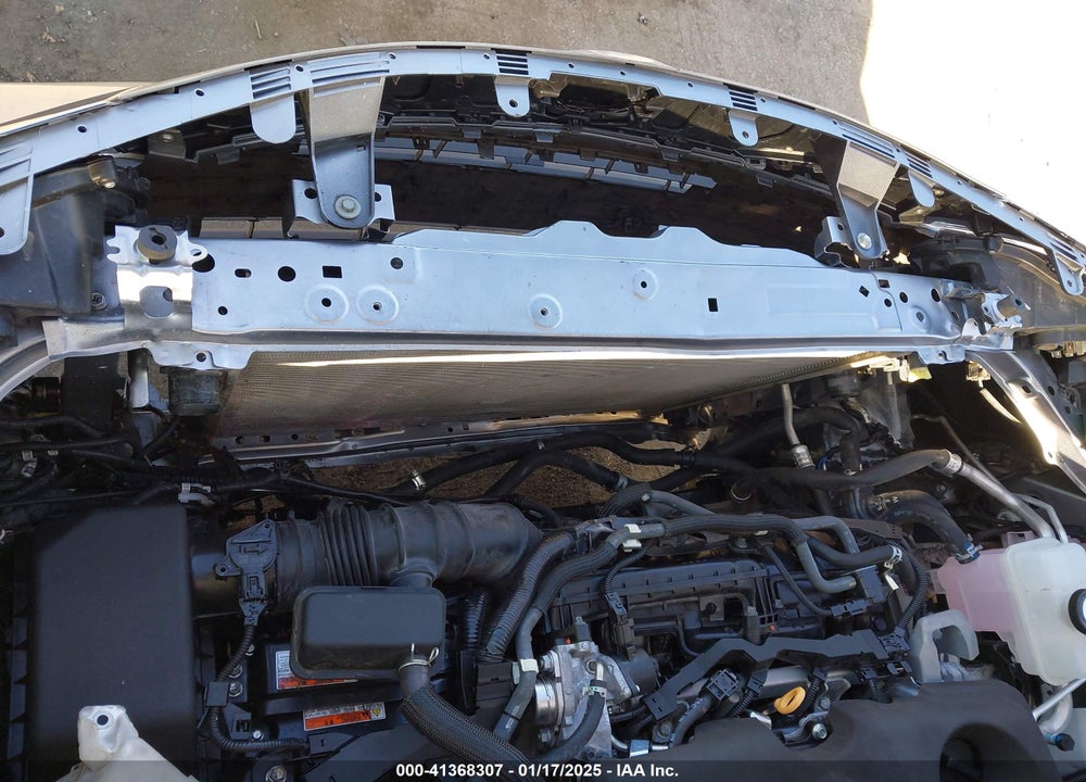 2022 TOYOTA SIENNA XLE VIN: 5TDJRKEC5NS098147