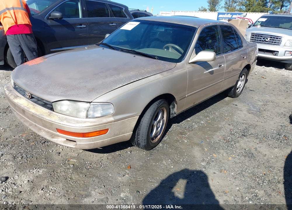 1992 TOYOTA CAMRY LE VIN: JT2SK12E3N0092920