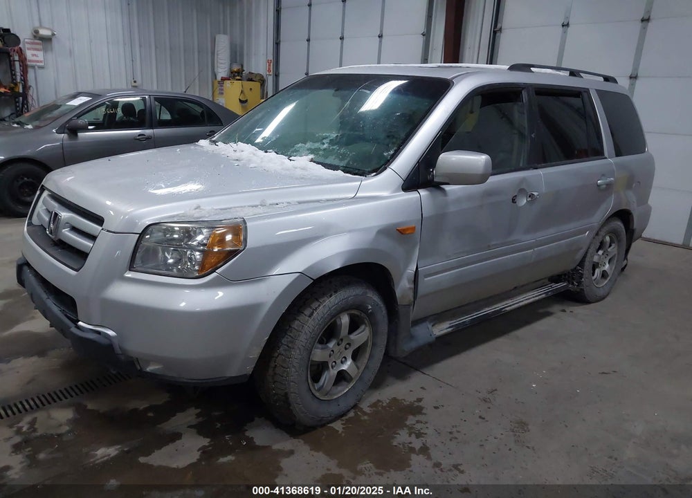 2007 HONDA PILOT VIN: 2HKYF18607H511219