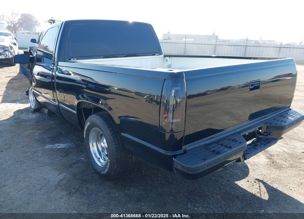 1990 CHEVROLET GMT-400 C1500 VIN: 1GCDC14K5LZ262882
