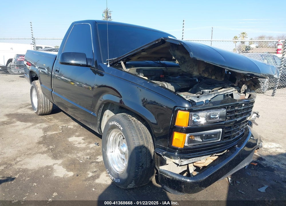 1990 CHEVROLET GMT-400 C1500 VIN: 1GCDC14K5LZ262882