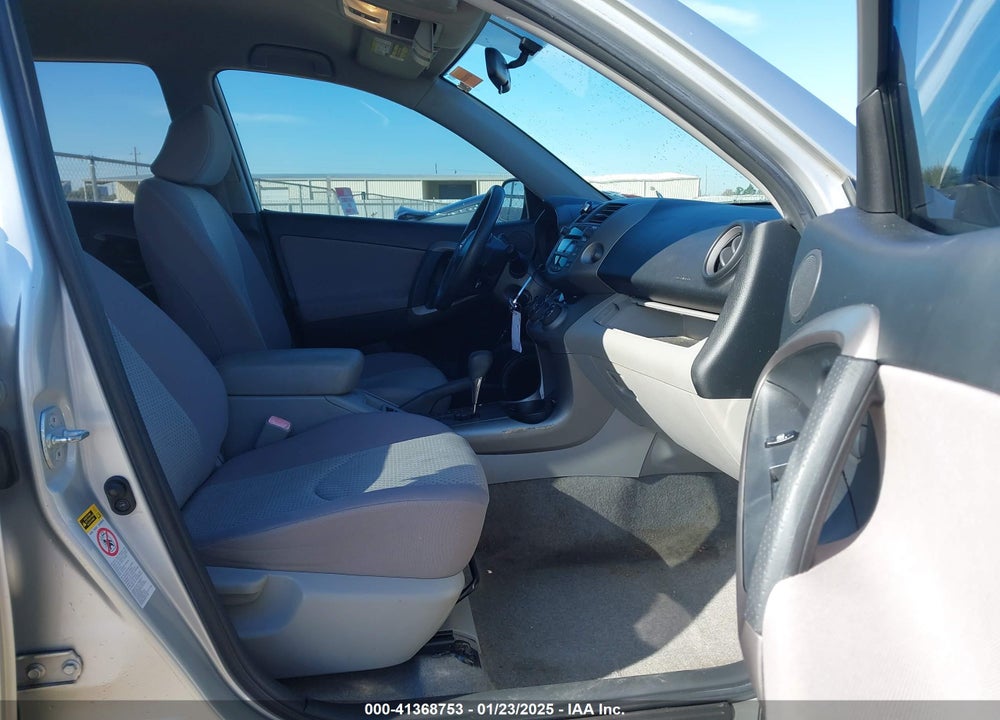 2007 TOYOTA RAV4 VIN: JTMZD33V875057029