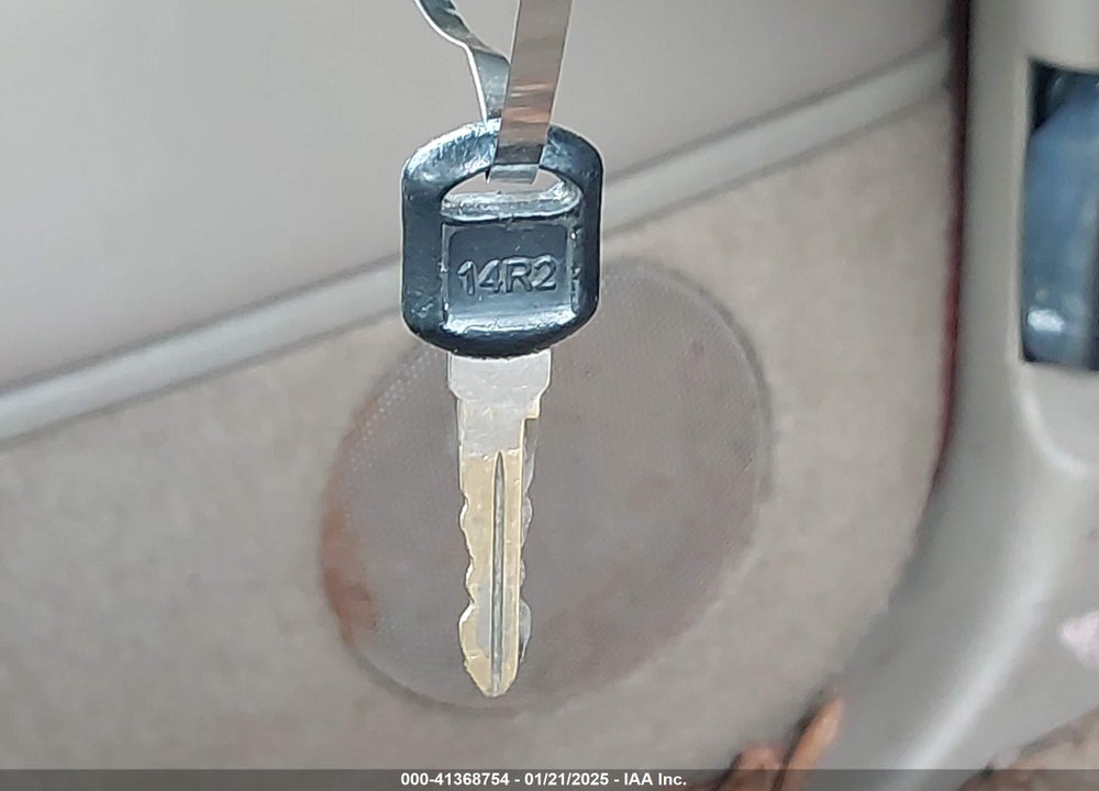 1999 GMC SIERRA 1500 SLE VIN: 1GTEK19R7XR501920