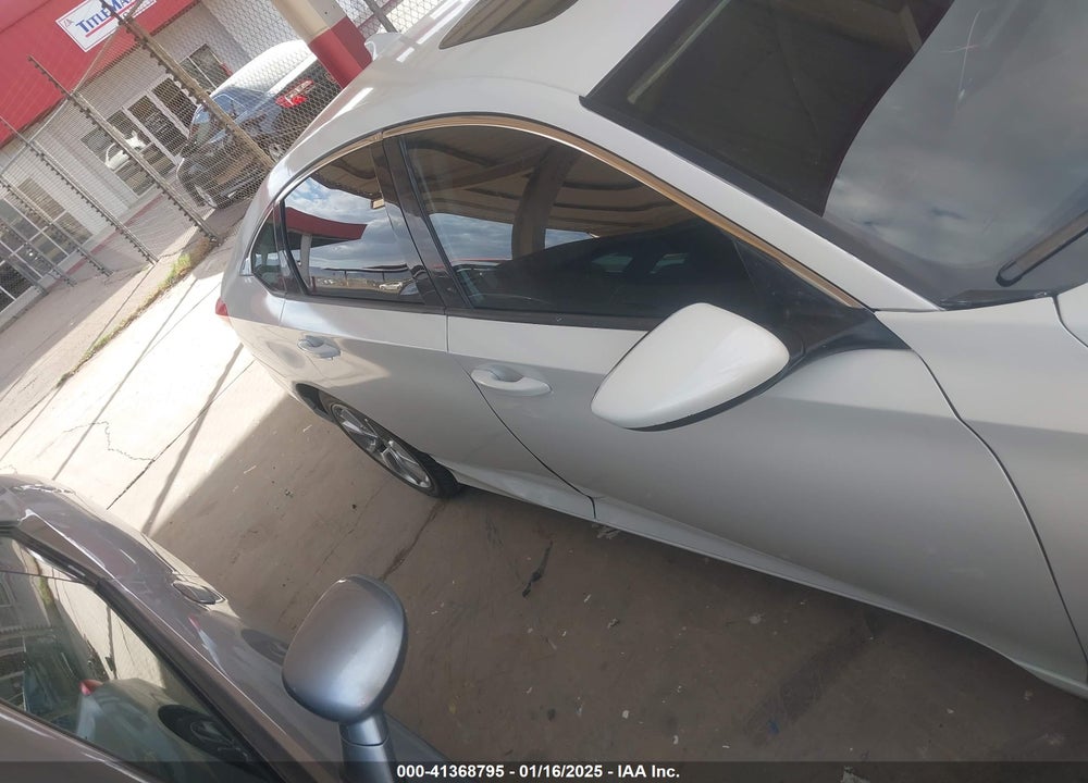 2018 HONDA ACCORD LX VIN: 1HGCV1F1XJA067500