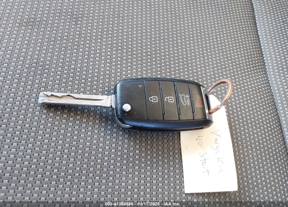2016 KIA SPORTAGE LX VIN: KNDPB3AC6G7880223