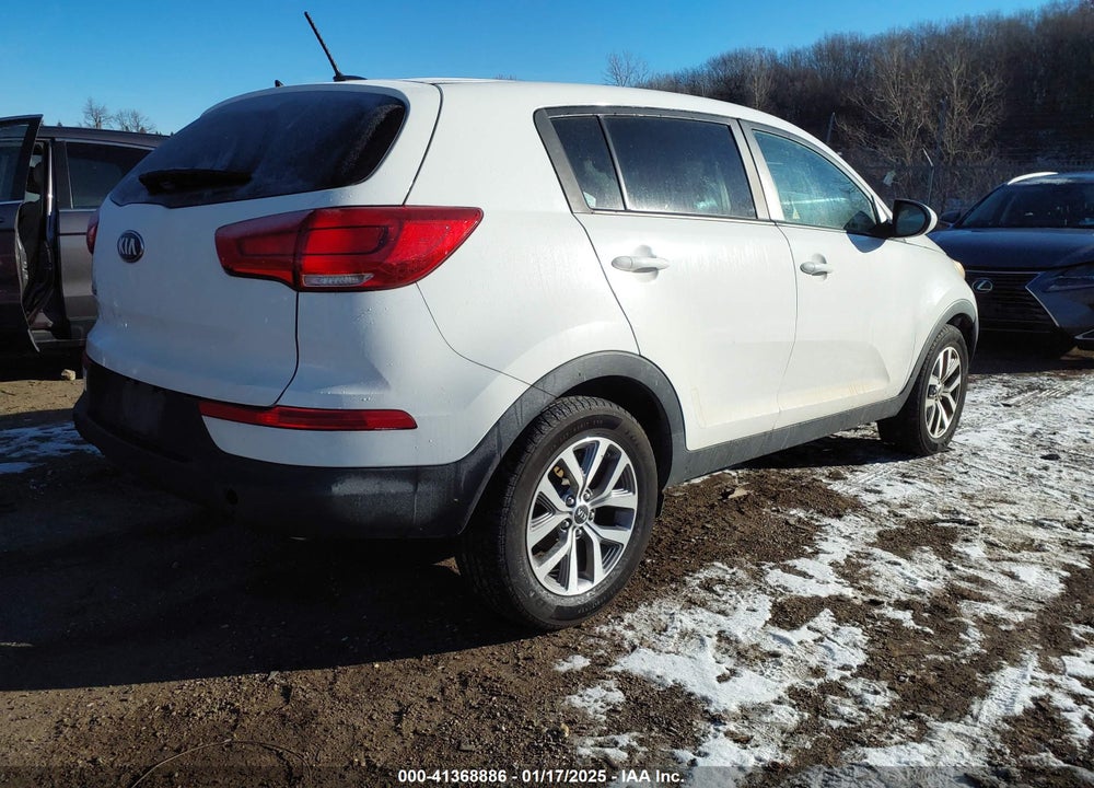2016 KIA SPORTAGE LX VIN: KNDPB3AC6G7880223