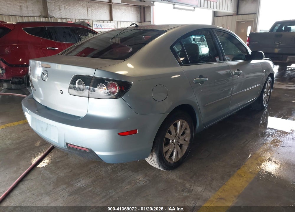 2008 MAZDA MAZDA3 VIN: JM1BK32F481801820