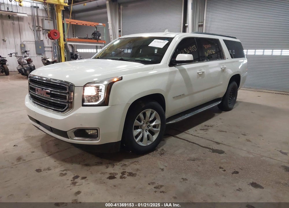 2017 GMC YUKON XL SLT VIN: 1GKS2GKC3HR139697