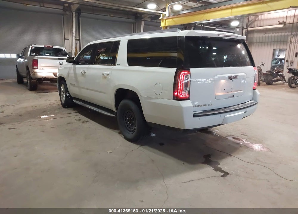 2017 GMC YUKON XL SLT VIN: 1GKS2GKC3HR139697