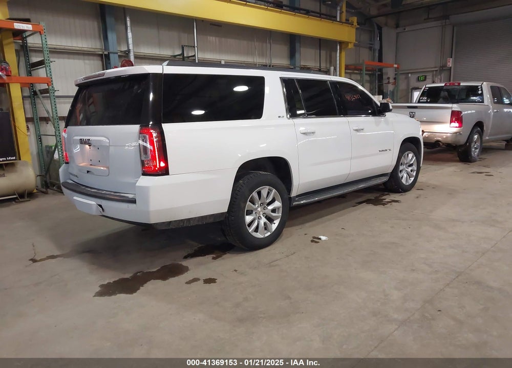 2017 GMC YUKON XL SLT VIN: 1GKS2GKC3HR139697