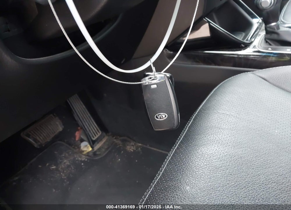 2014 KIA SORENTO SX VIN: 5XYKW4A79EG491731