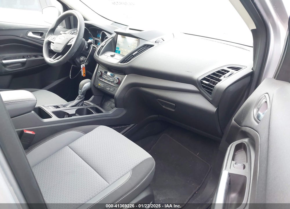 2018 FORD ESCAPE SE VIN: 1FMCU9GD3JUC00827