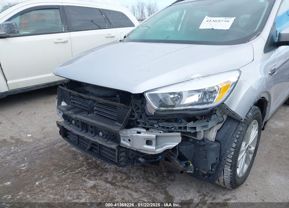 2018 FORD ESCAPE SE VIN: 1FMCU9GD3JUC00827