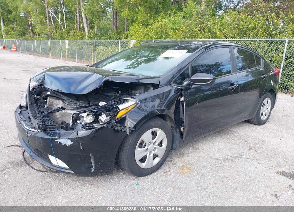 2017 KIA FORTE VIN: 3KPFL4A73HE096889