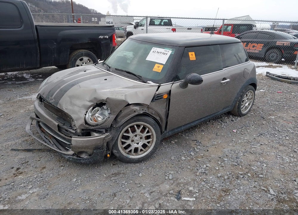 2013 MINI HARDTOP COOPER VIN: WMWSU3C56DT373292