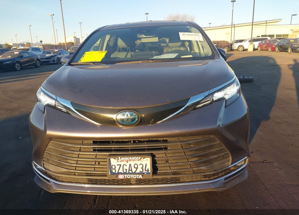 2022 TOYOTA SIENNA XLE VIN: 5TDJRKEC4NS091061
