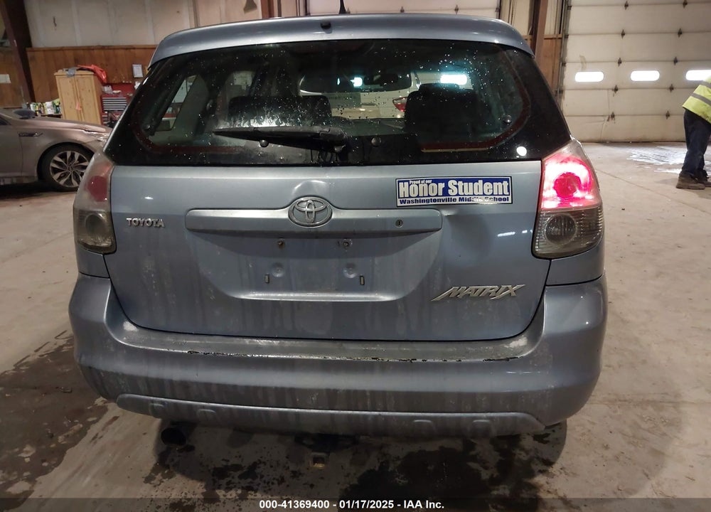 2007 TOYOTA MATRIX VIN: 2T1KR32E77C647665