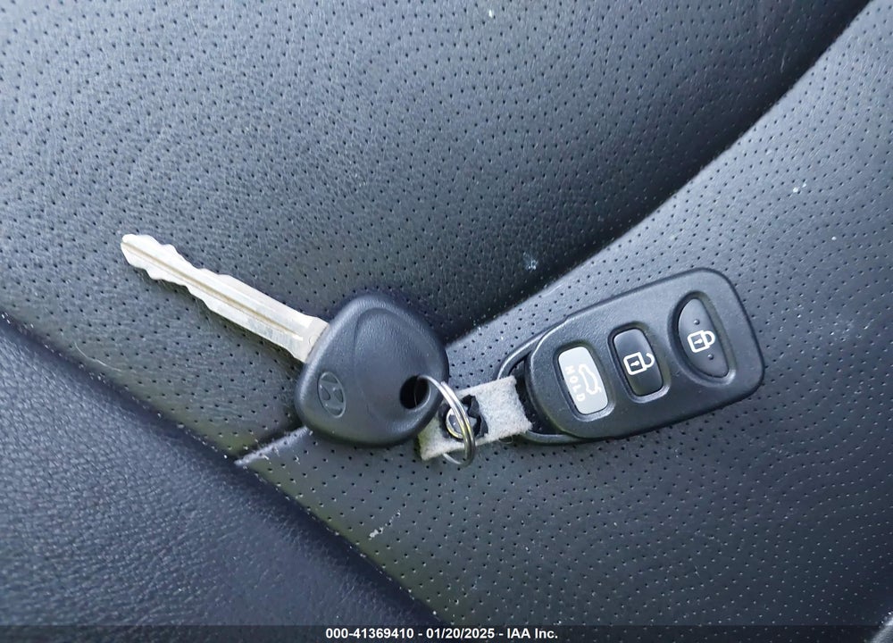2012 HYUNDAI ELANTRA LIMITED VIN: 5NPDH4AE0CH081987