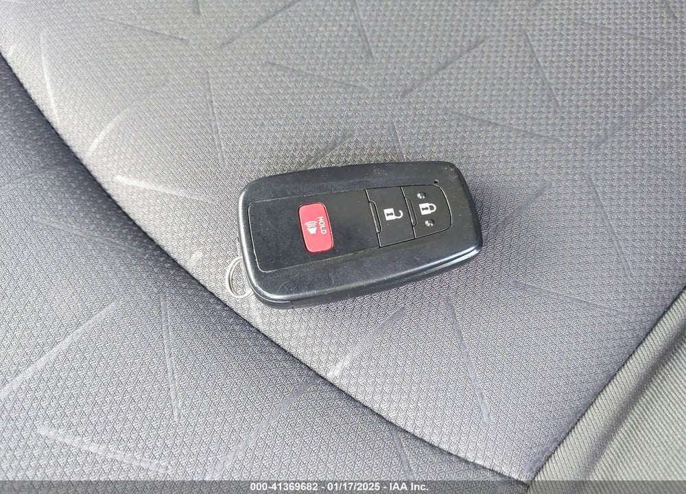 2020 TOYOTA RAV4 HYBRID XLE VIN: JTMRWRFV5LJ046001
