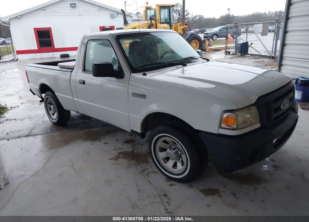 2011 FORD RANGER XL VIN: 1FTKR1AD8BPB18409