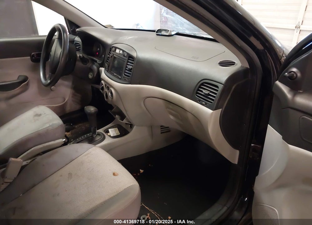 2010 HYUNDAI ACCENT GLS VIN: KMHCN4AC8AU517843