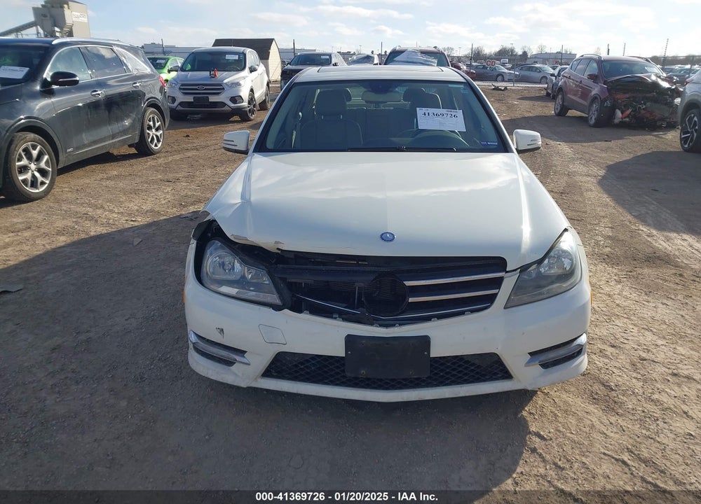2012 MERCEDES-BENZ C 300 VIN: WDDGF8BBXCR240415