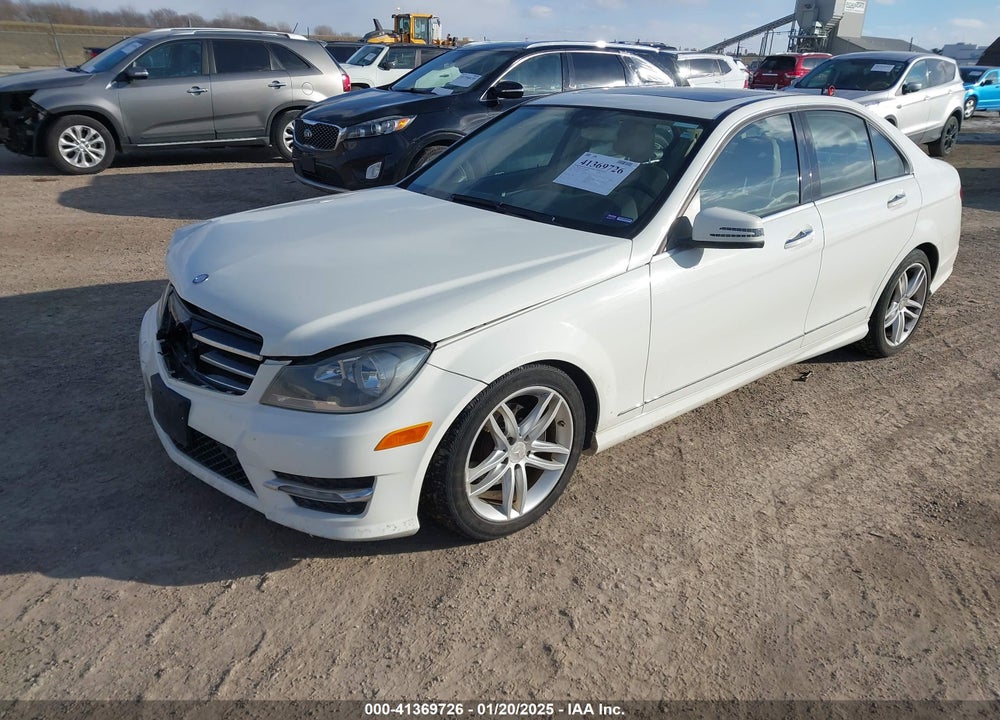 2012 MERCEDES-BENZ C 300 VIN: WDDGF8BBXCR240415