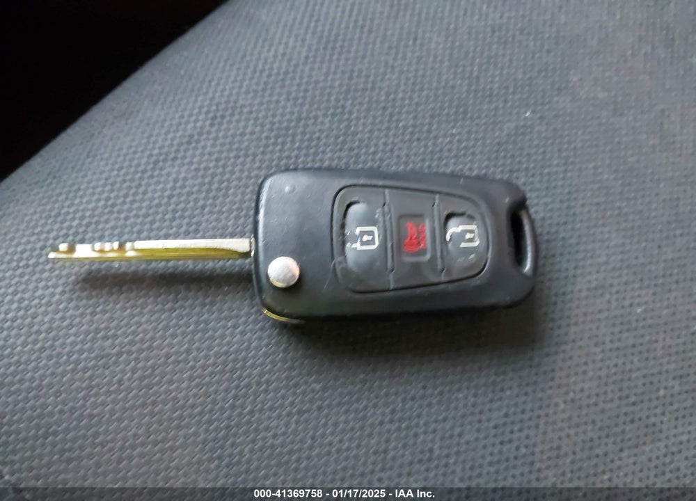 2011 KIA SOUL VIN: KNDJT2A21B7195804