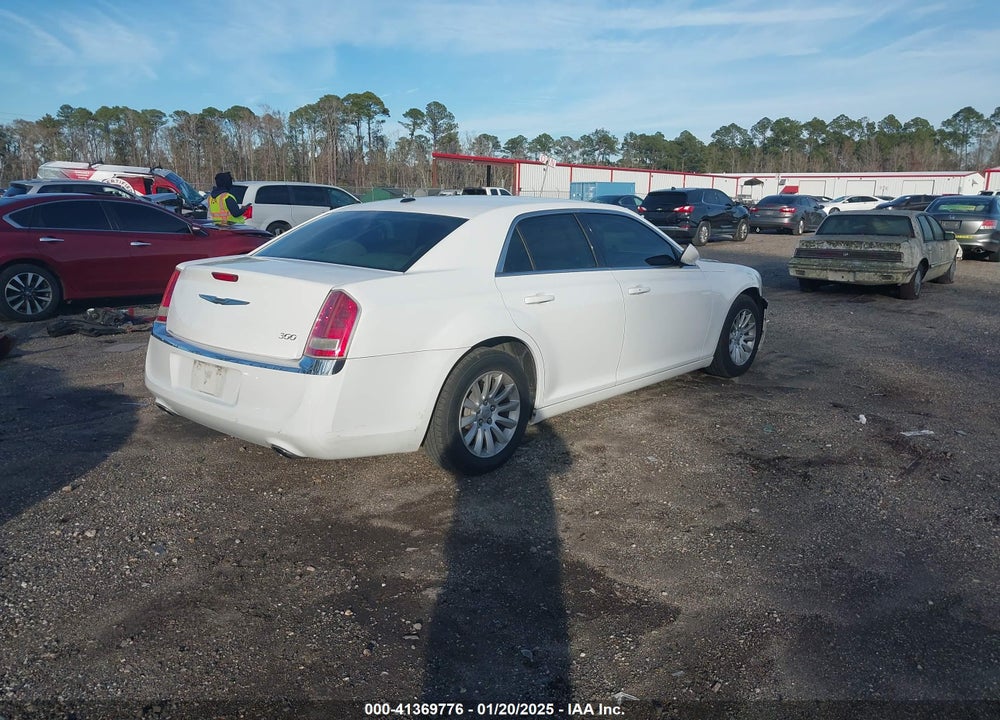 2012 CHRYSLER 300 VIN: 2C3CCAAG7CH207785