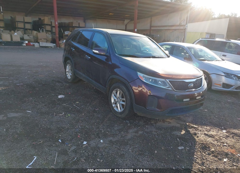 2015 KIA SORENTO LX VIN: 5XYKT3A67FG661807