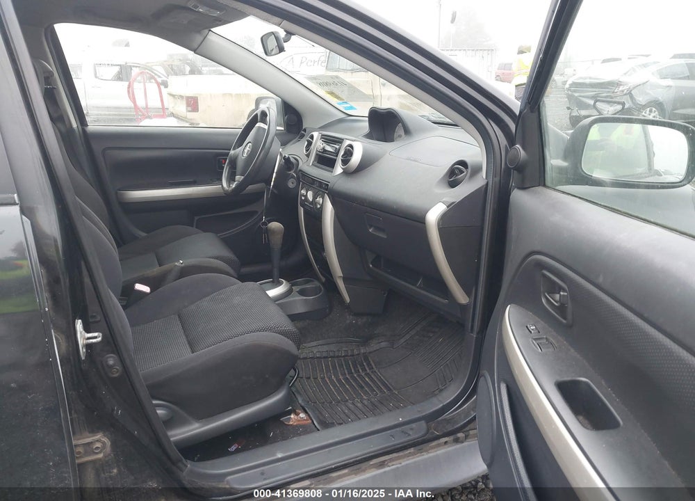 2004 SCION XA VIN: JTKKT624040073189