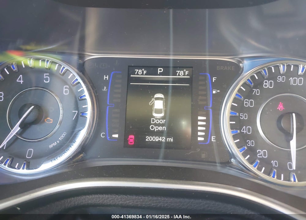 2016 CHRYSLER 200 VIN: 1C3CCCAB7GN127559