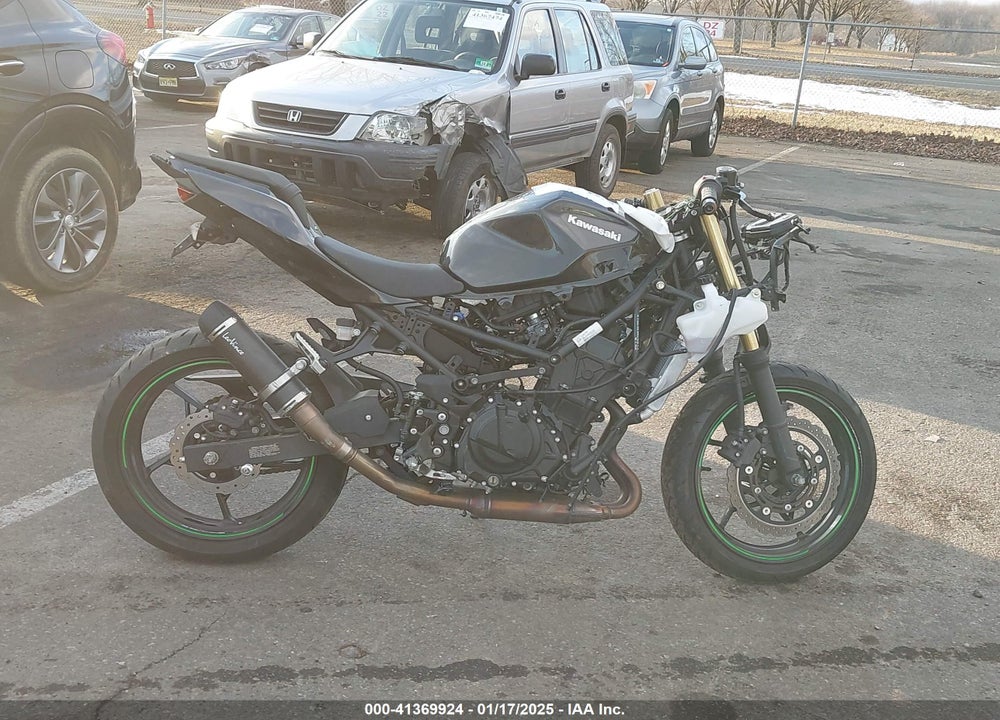 2023 KAWASAKI EX400 VIN: JKAEXKH13PDAN9571