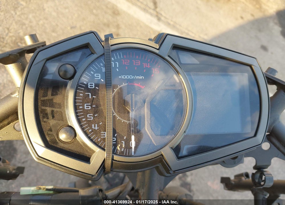 2023 KAWASAKI EX400 VIN: JKAEXKH13PDAN9571