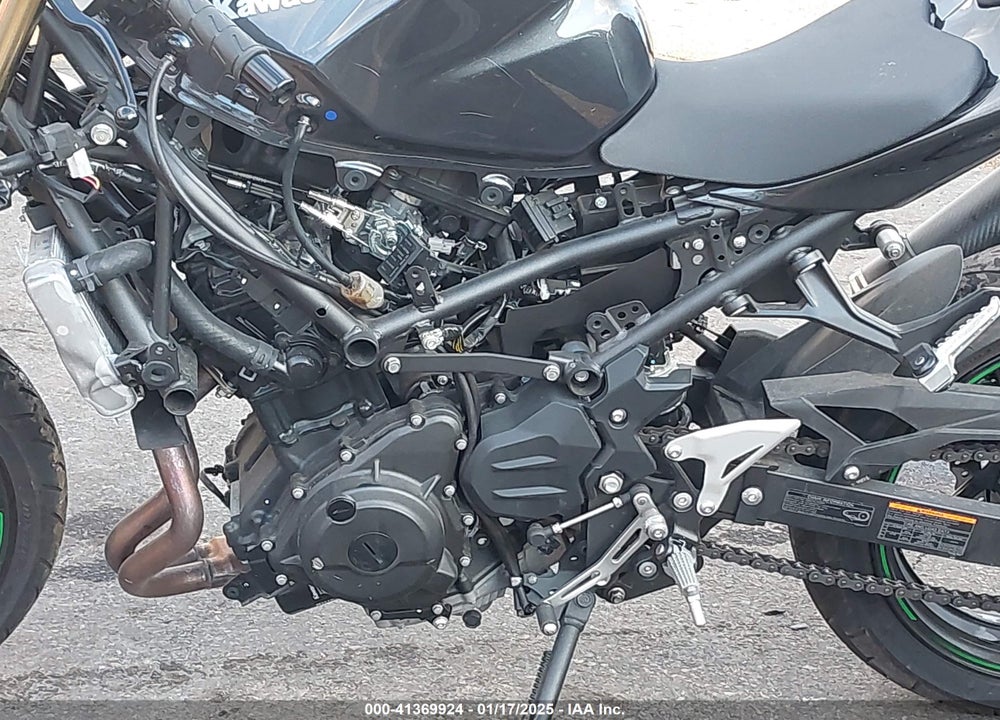 2023 KAWASAKI EX400 VIN: JKAEXKH13PDAN9571