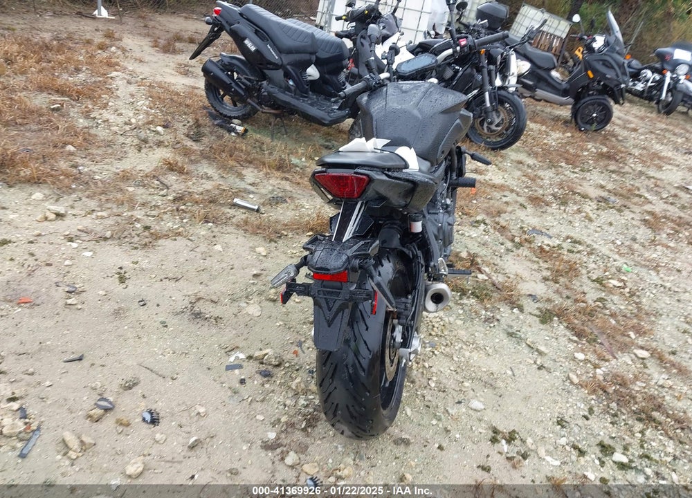 2022 YAMAHA MT07 VIN: JYARM32E1NA005369