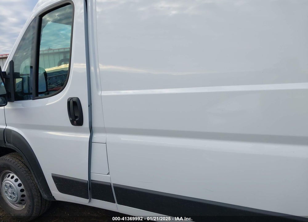 2025 RAM PROMASTER 2500 TRADESMAN HIGH ROOF 159 WB W/PASS SEAT VIN: 3C6LRVDG8SE519340