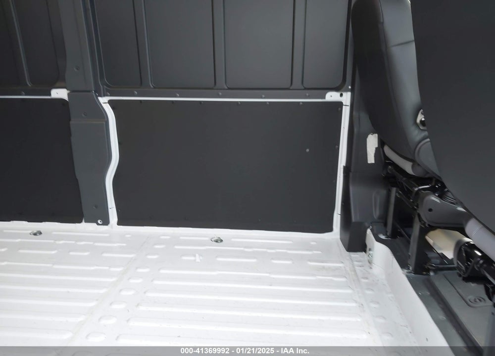 2025 RAM PROMASTER 2500 TRADESMAN HIGH ROOF 159 WB W/PASS SEAT VIN: 3C6LRVDG8SE519340