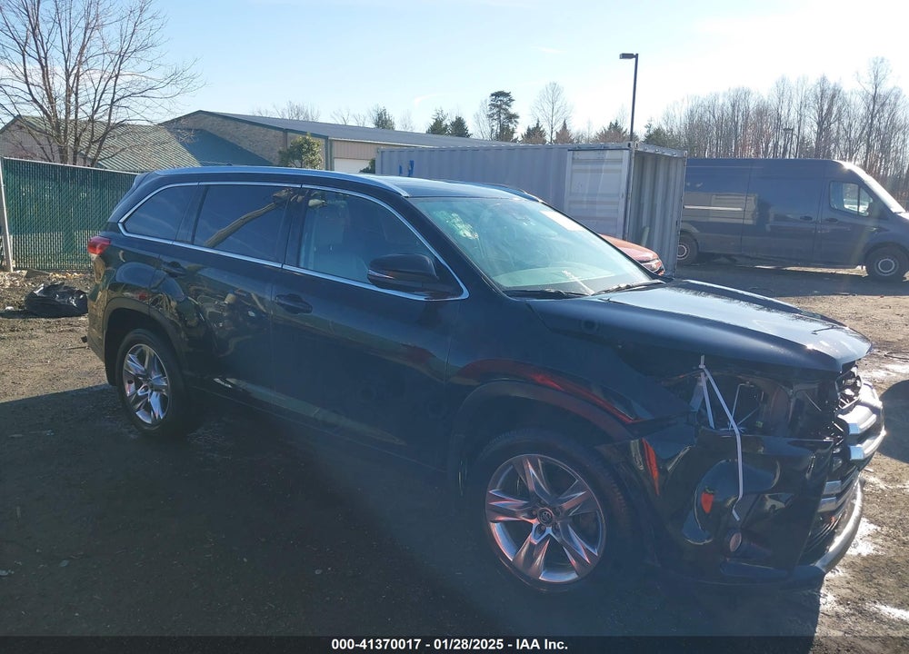 2018 TOYOTA HIGHLANDER LIMITED VIN: 5TDDZRFH3JS869473