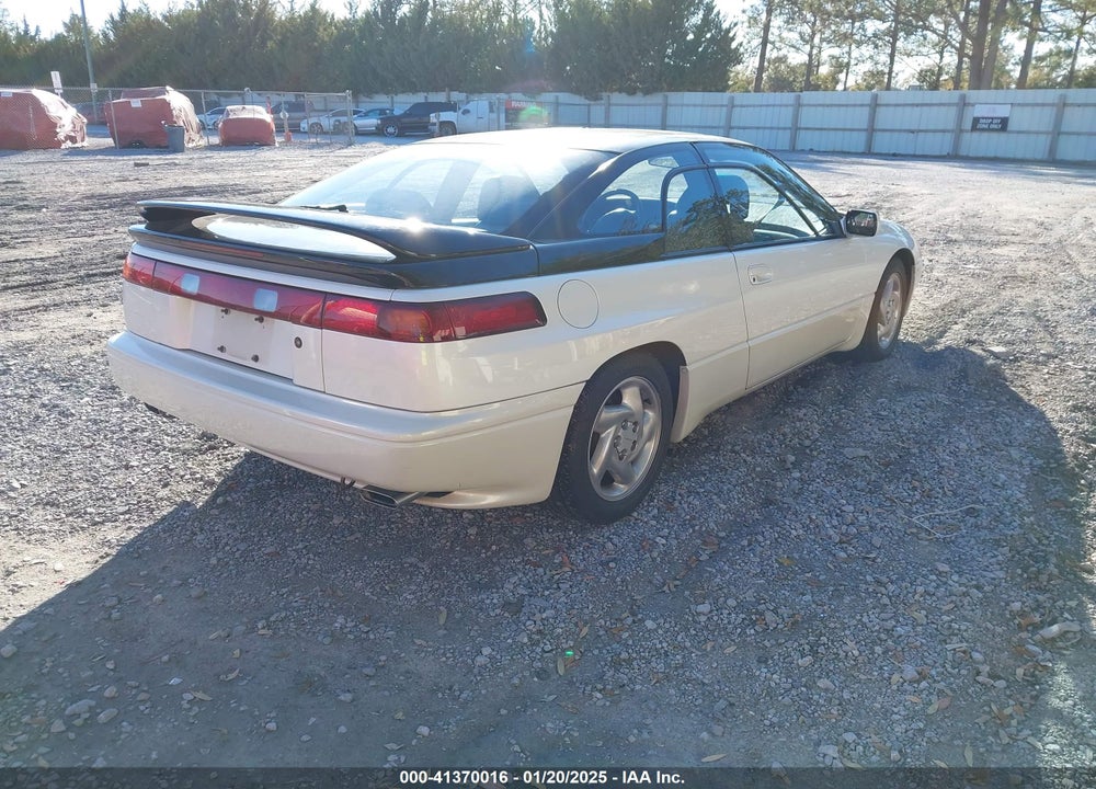 1992 SUBARU SVX LSL VIN: JF1CX3533NH108821