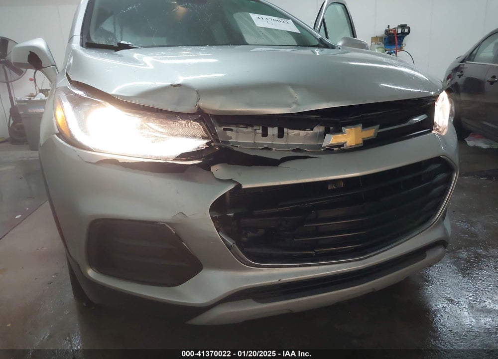 2020 CHEVROLET TRAX AWD LT VIN: 3GNCJPSB3LL173575