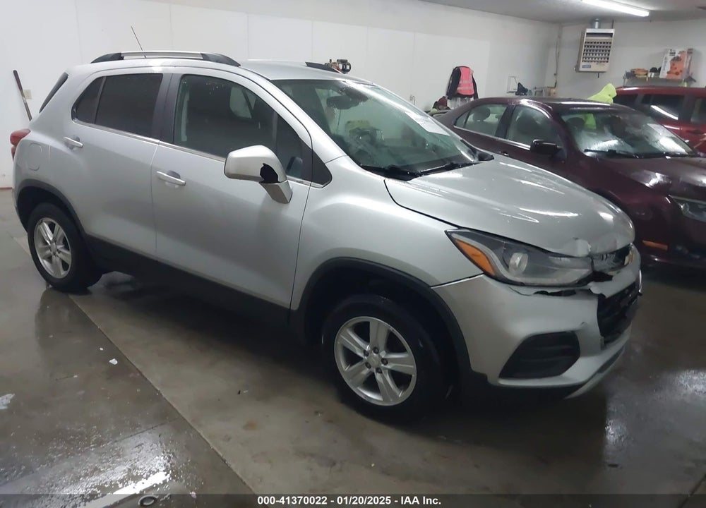 2020 CHEVROLET TRAX AWD LT VIN: 3GNCJPSB3LL173575