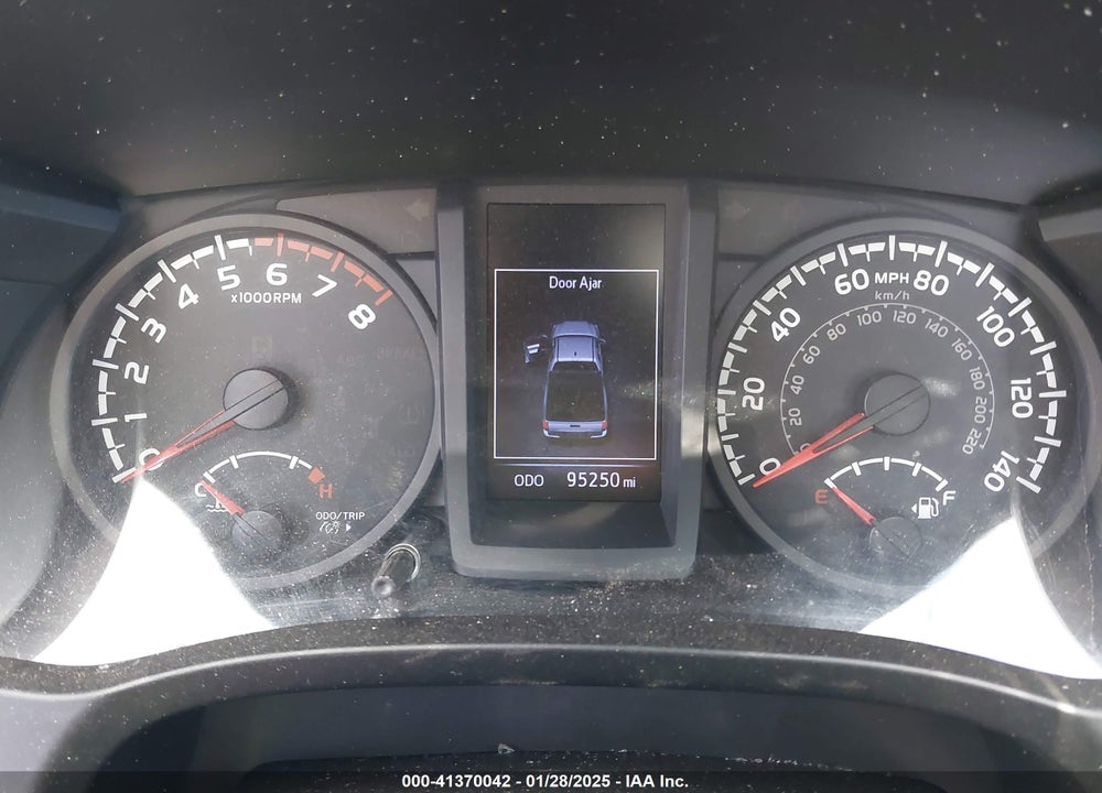 2018 TOYOTA TACOMA VIN: 5TFRX5GN1JX109657