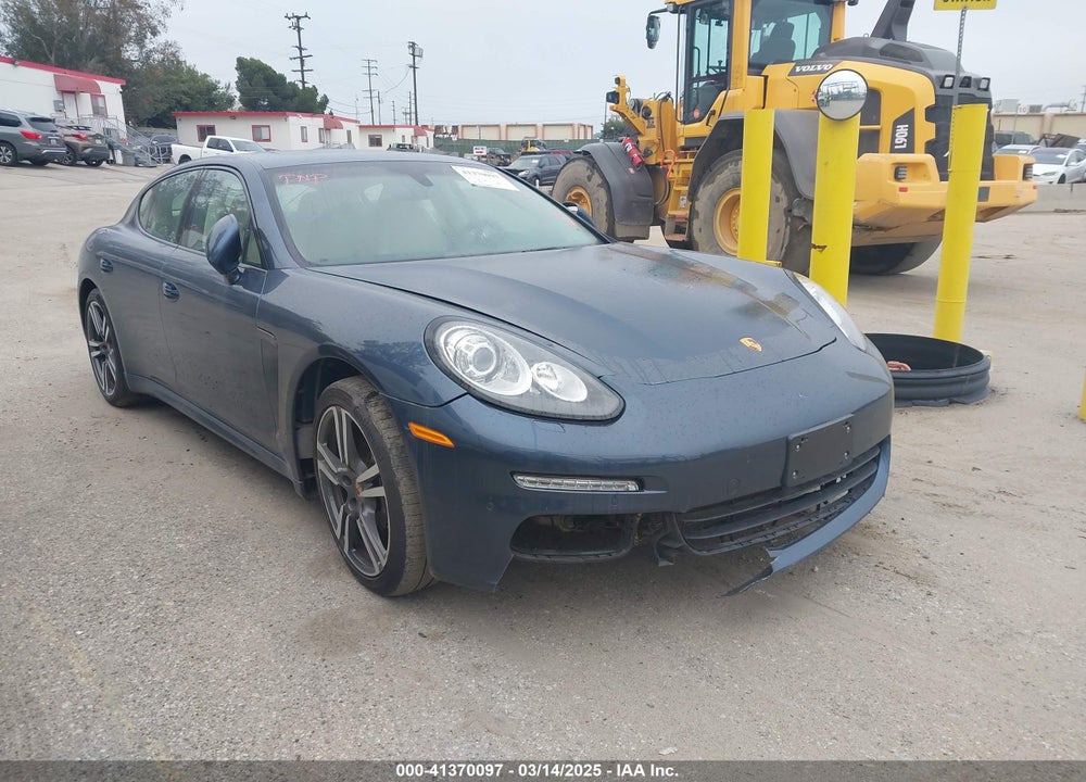 2014 PORSCHE PANAMERA 4 VIN: WP0AA2A79EL00967